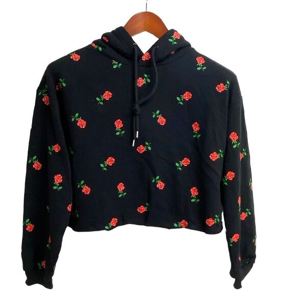 Forever 21 Black Cropped Hoodie With Printed Red Roses Size S - Picture 1 of 6